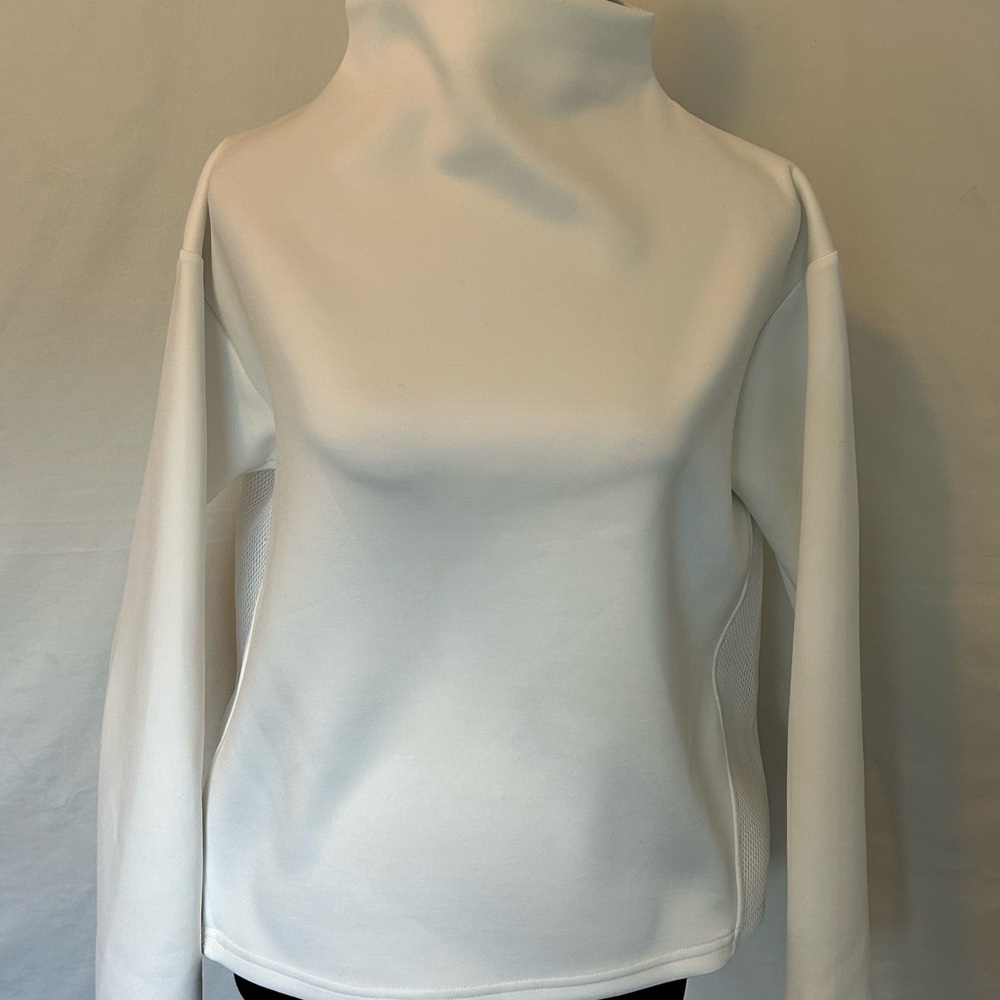 ADAY Like A Boss Mesh Back Pullover